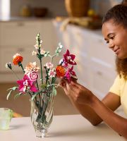 LEGO® Botanicals 10342 Bouquet di fiori rosa (4)