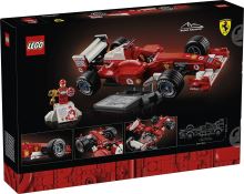 LEGO® Icons 11375 Ferrari F2004 e Michael Schumacher (1)